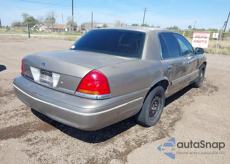 2003 Ford Crown Victoria Standard z USA, uszkodzony, nr VIN 2FAFP73W63X154934